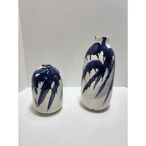 Modern Ceramic Vase Navy Blue and White Set of 2 Mantel Shelf New-open box